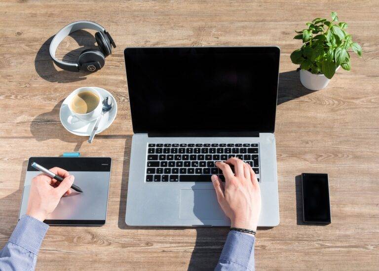 The Importance of Tech Literacy in the Modern Workforce